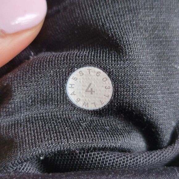 Lululemon Break Free Crop Nulux 17" Leggings 4 - Picture 11 of 16